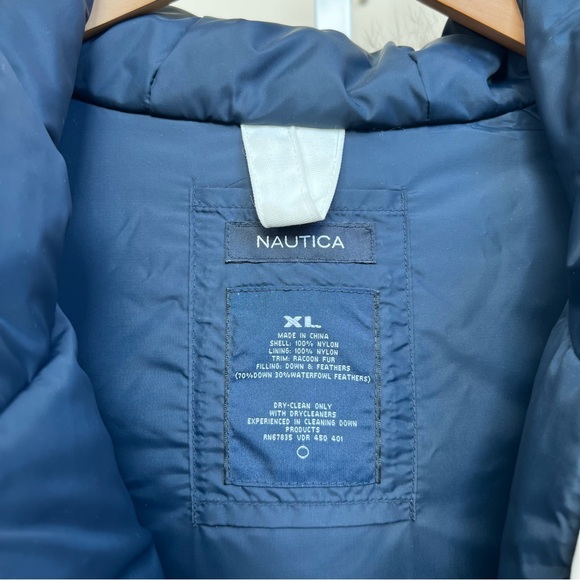 Vintage Nautica Ivory Winter Down Puffer Coat with Removable Fur Trimmed Hood - Picture 4 of 16